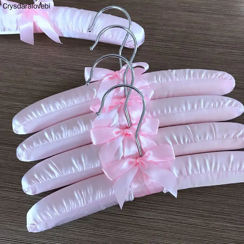 Атласная подвесная вешалка 25 см 15 шт. шелковая обернутая для одежды с серебристым
