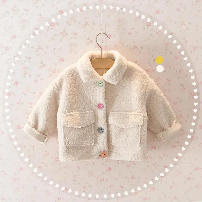 

Детская утепленная куртка на хлопковом наполнителе, с искусственным мехом