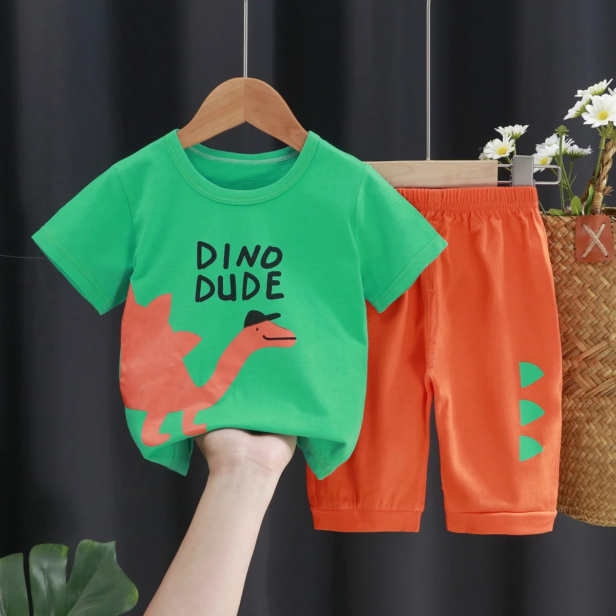 

Детский костюм с коротким рукавом, Новинка лета 2021, футболка с коротким рукавом и мультяшным принтом для маленьких мальчиков и девочек + шта...