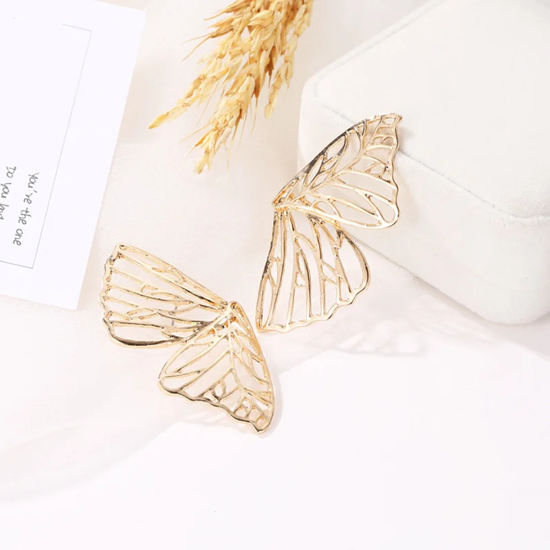 2019New Gold Silver Color Hollow Butterfly Earrings Elegant Big Fan Shaped Metal Women Stud Fashion Jewelry Accessories | Украшения и