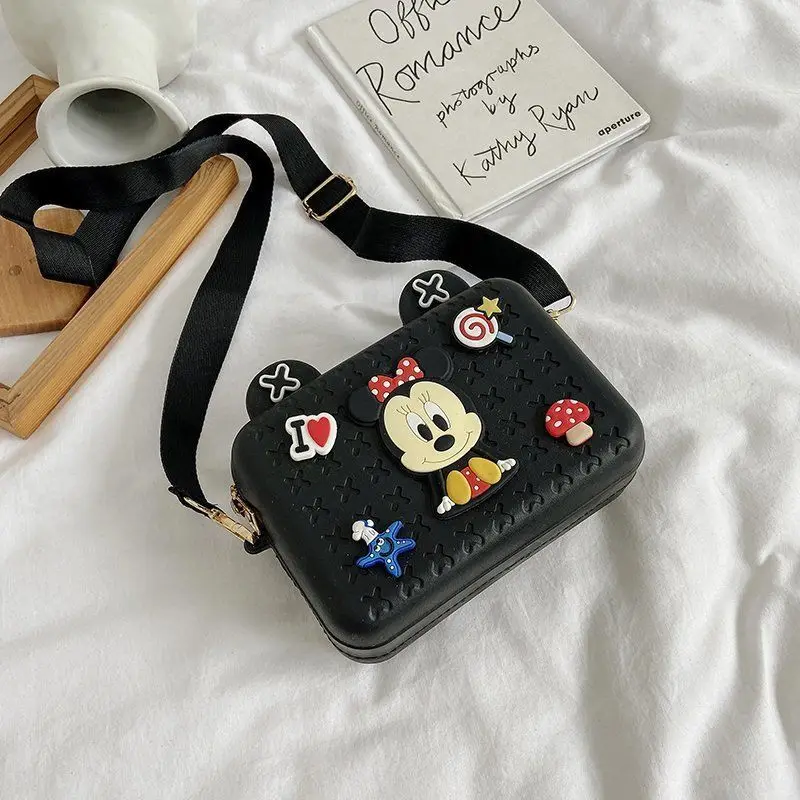 

Сумка-мессенджер через плечо с изображением Микки Мауса