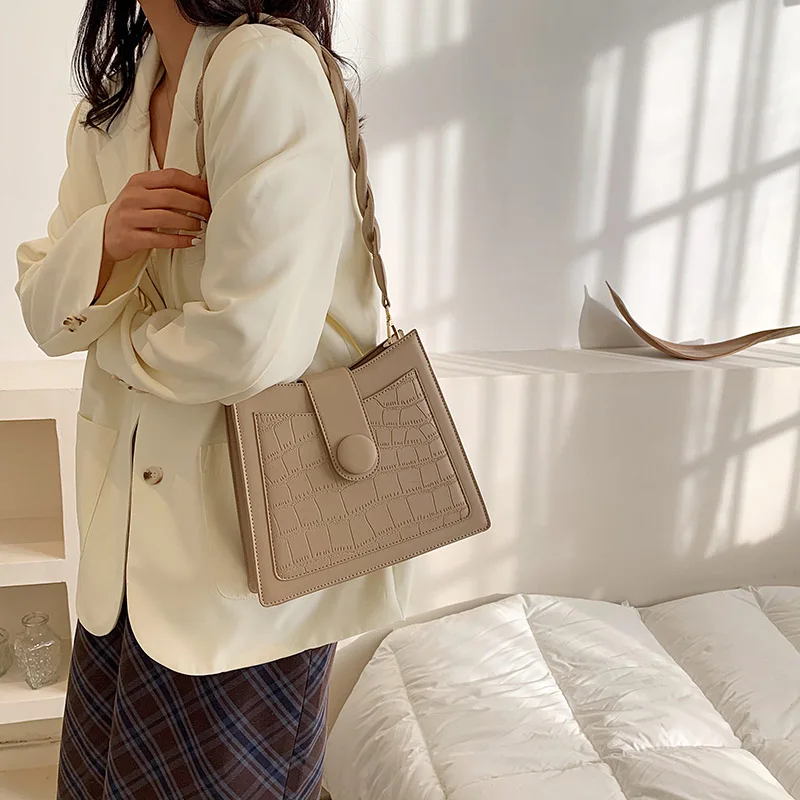 

Simple Design 2 Belts Stone Pattern Shoulder Bag Good Quality PU Leather Messenger Bag sac femme Spring Fashion Crossbody Bag