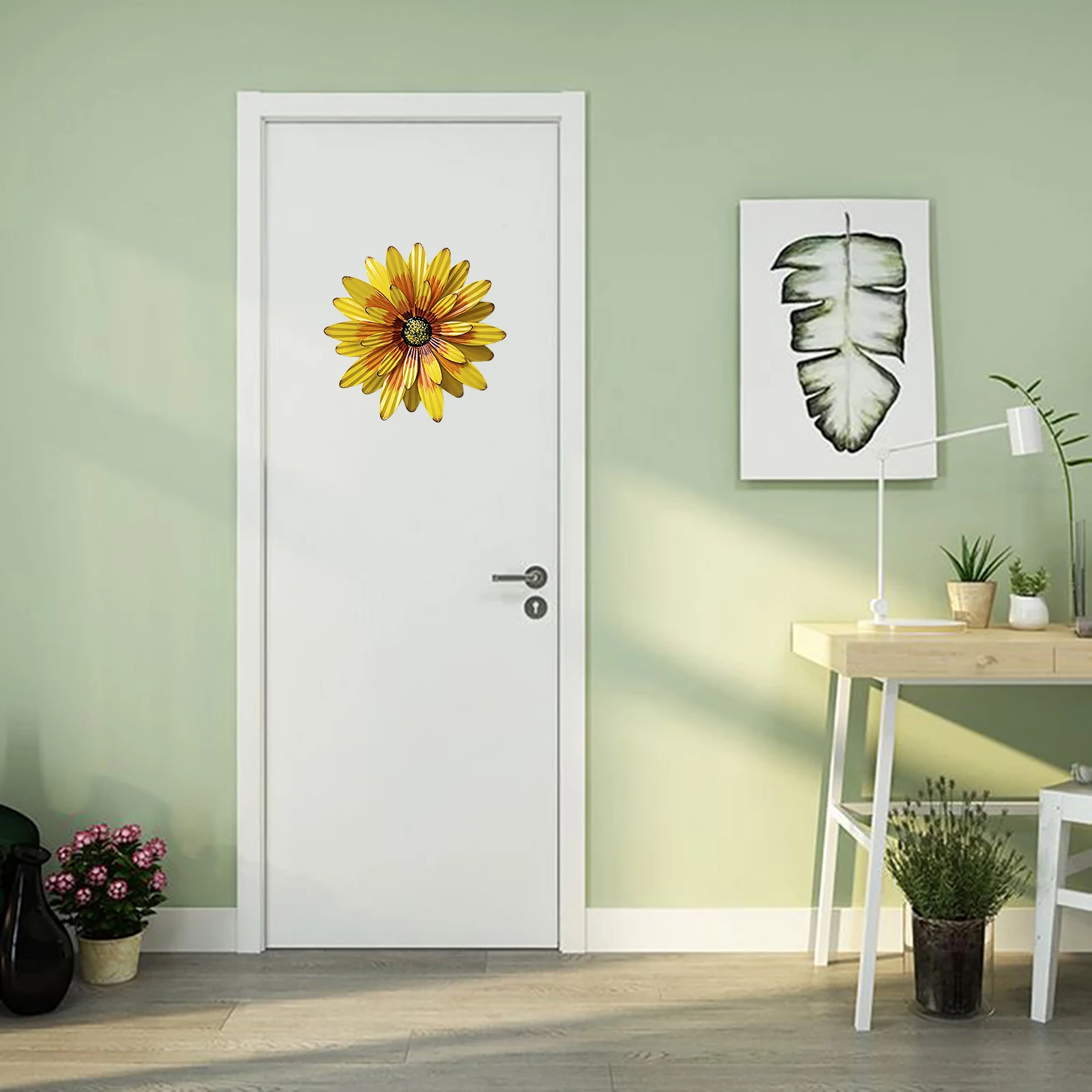 Искусственная ромашка металлическим цветочным орнаментом подсолнечника