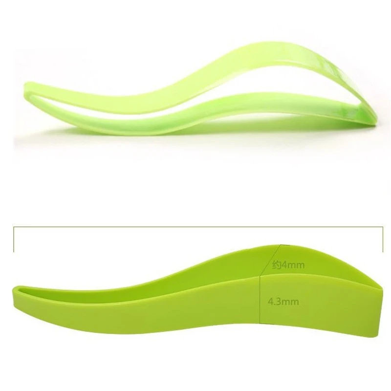 

New 1Pcs Cake Pie Slicer Sheet Guide Cutter Server Bread Slice Knife Kitchen Gadget Kitchen Accessories Cooking Baking Tools