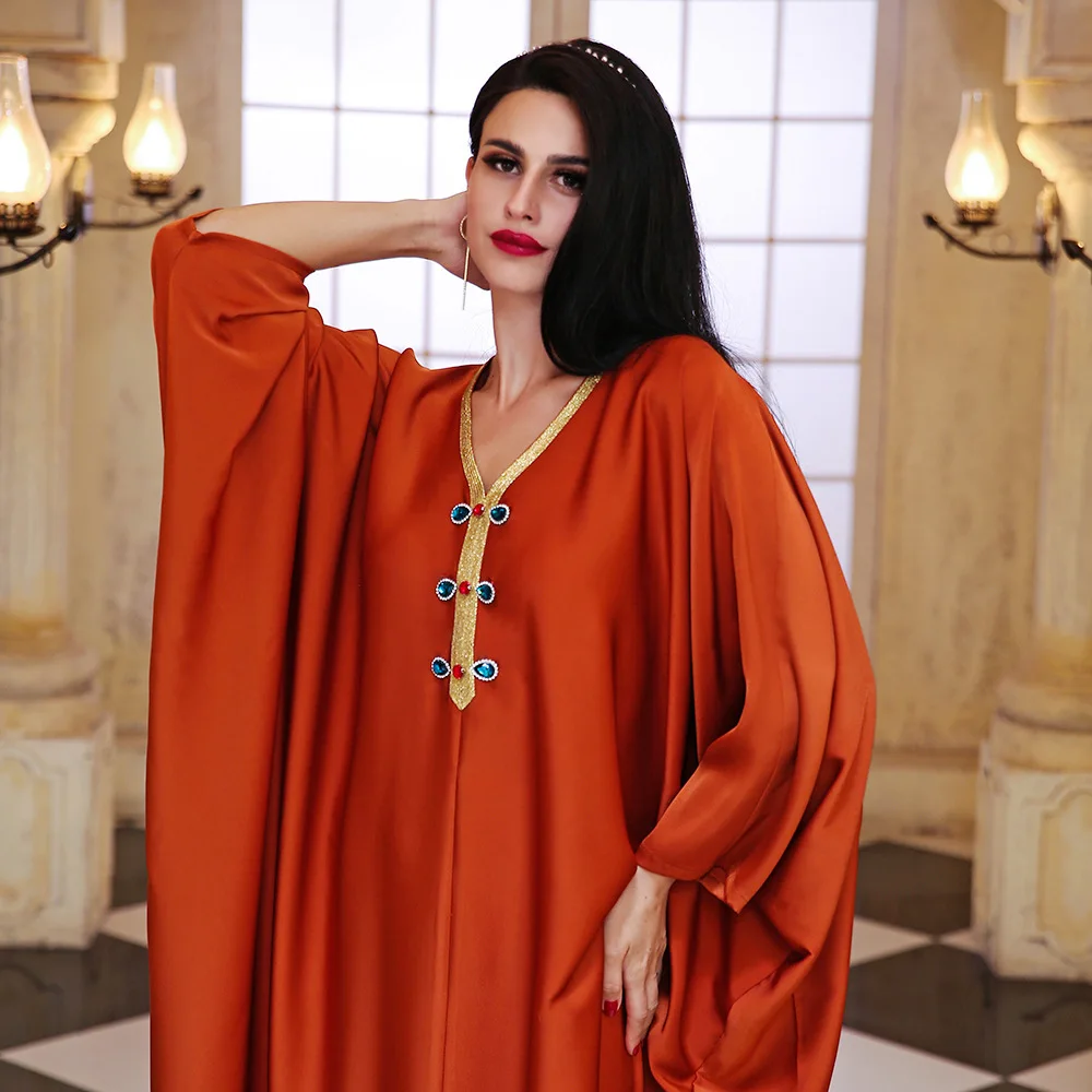 

Muslim Abaya Satin Diamonds Women Loose Long Dress Arabic Kaftan Maxi Robe Ramadan Islamic Clothing Batwing Sleeve Middle East