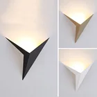 Креативная настенная лампа из кованого железа в форме треугольника, декоративный светодиодный светильник для спальни, кабинета, гостиницы, комнаты, прикроватный светодиодный зеркальный светильник