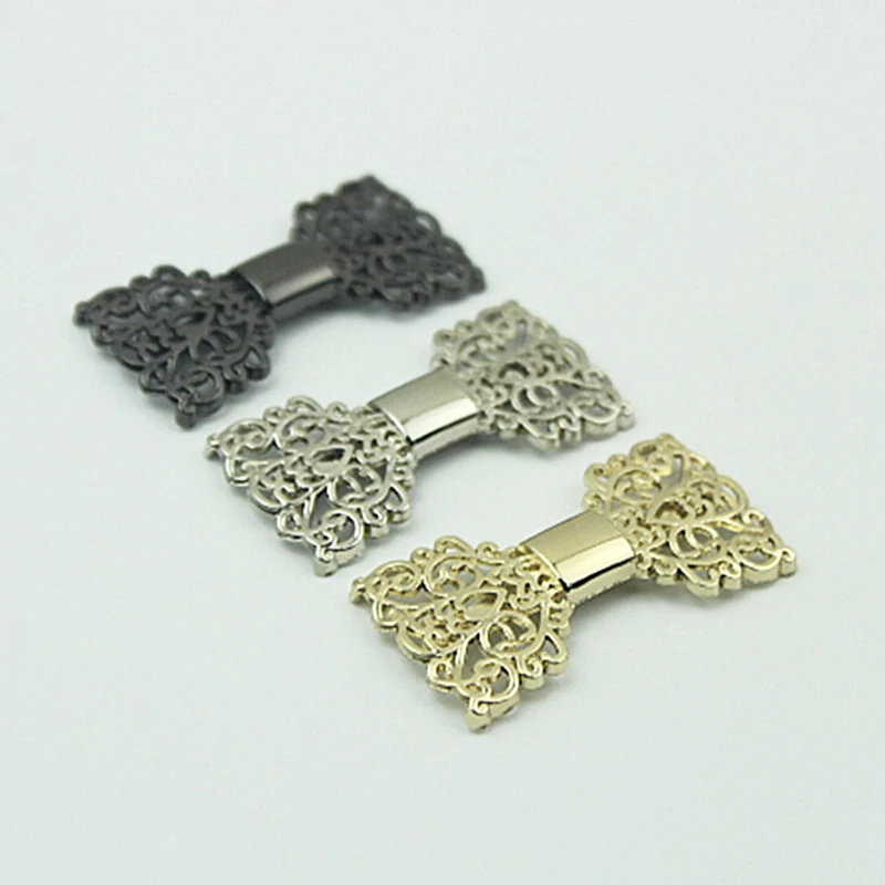 

A pair of Metal Hollowed-out Bowknot Shoes Buckles Fashion Clip Clasp for DIY Shoes Bag Garment Hardware Decoration Accessories