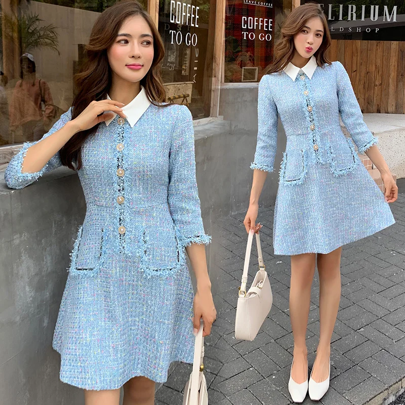 Элегантное женское подиумное платье с бахромой и жемчужными пуговицами