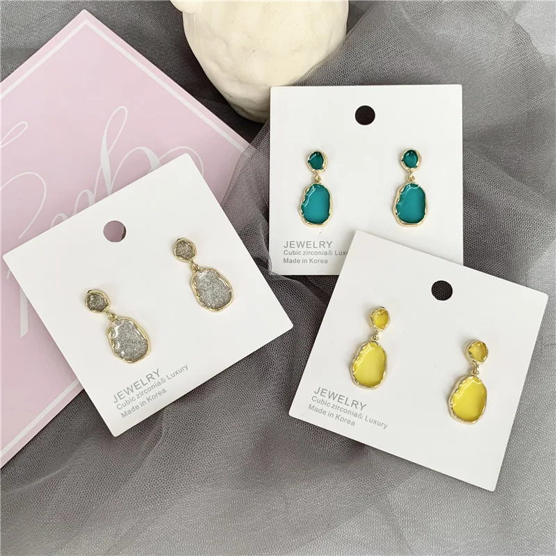 Модные цветные серьги гвоздики контрастные прозрачные геометрические маленькие