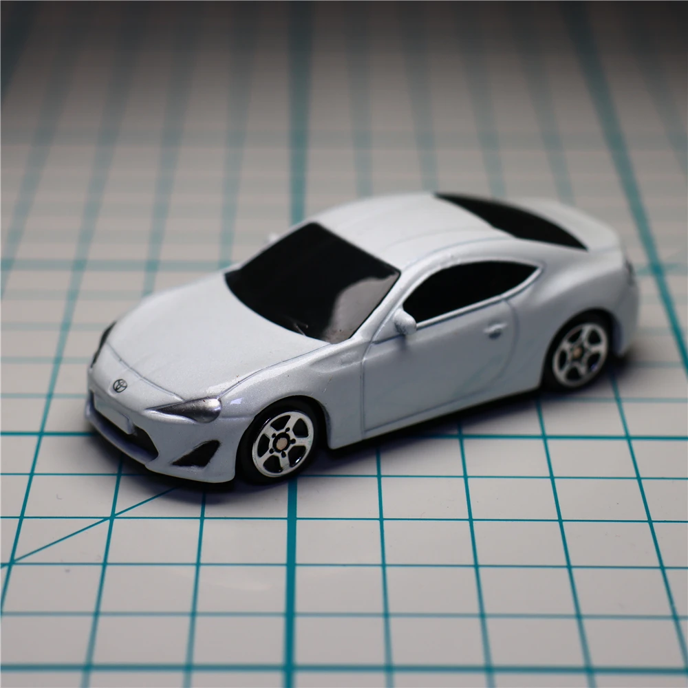 

Diecast Alloy Toy Car 86 1/64 Movable