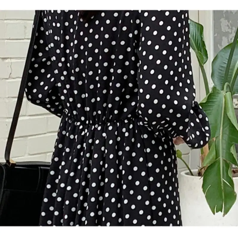 

XL-5XL Autumn Large size Women V-neck Dress Loose Casual Polka Dot Long Dress Slim Long Seeve 4XL Plus size Long Party Dresses
