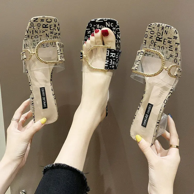 

Шлепанцы женские на среднем каблуке, прозрачные сандалии с кристаллами, удобная летняя обувь, модные крутые мюли, сланцы