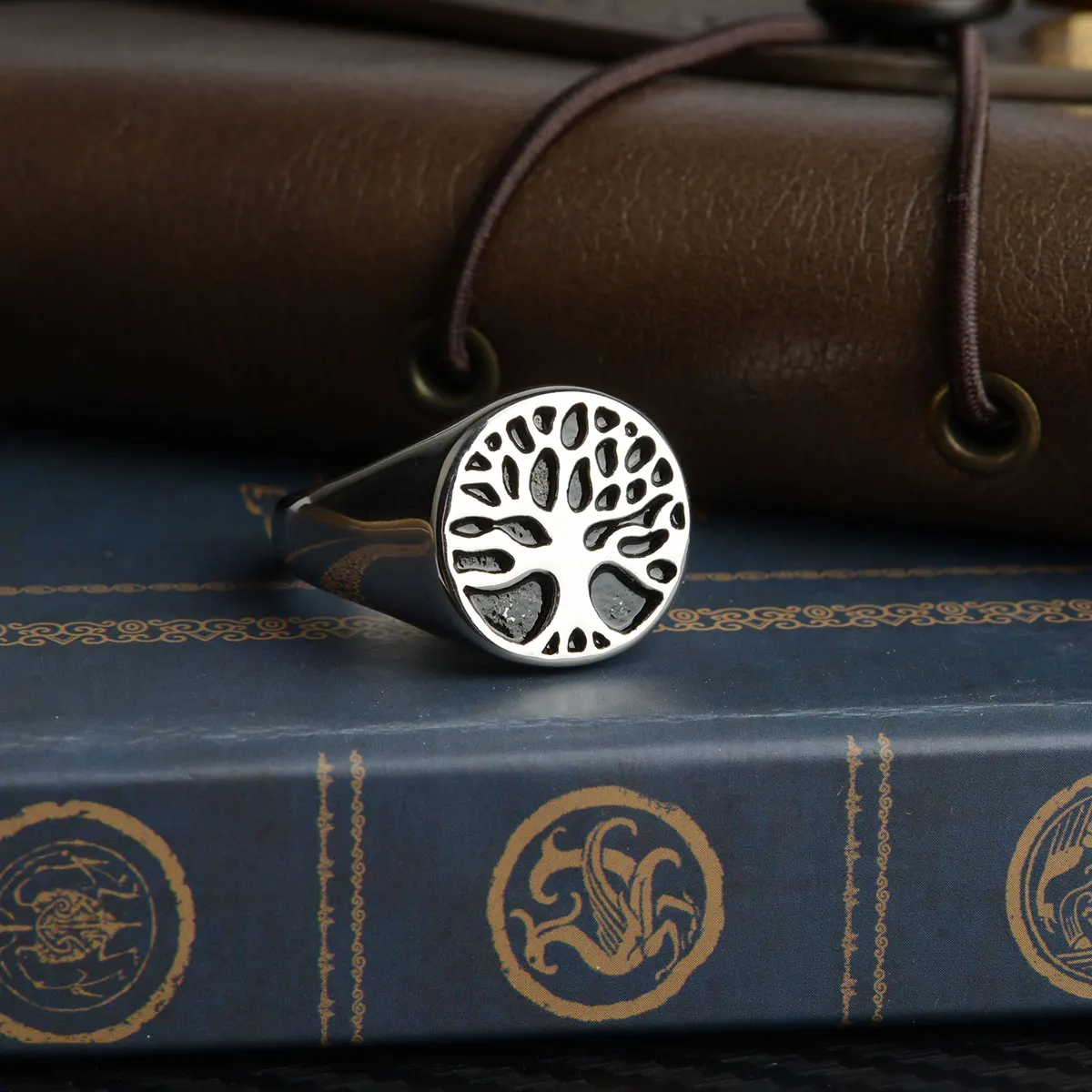 

Religious Tree of Life Men's Titanium Steel Ring