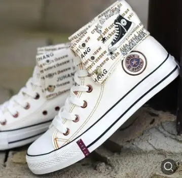 

Summer Lightweight Denim Canvas Shoes Fashion Men Breathable High Top Sneakers Graffiti Flats Shoes Casual
