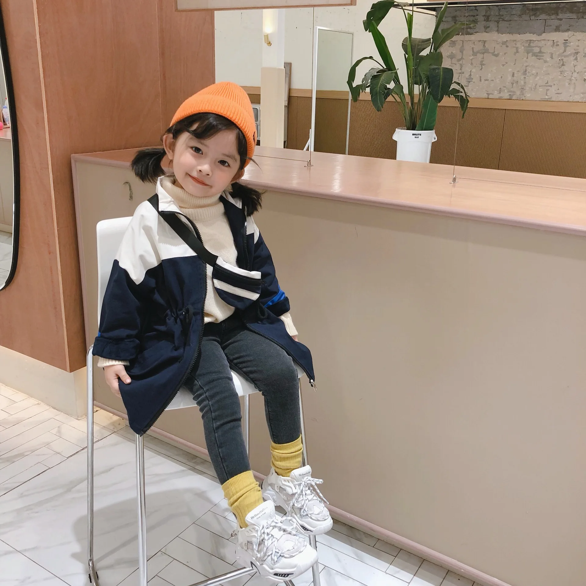 Winter New Arrival Korean style matching colors thickened fashion long windbreak coat with bag for sweet baby girls