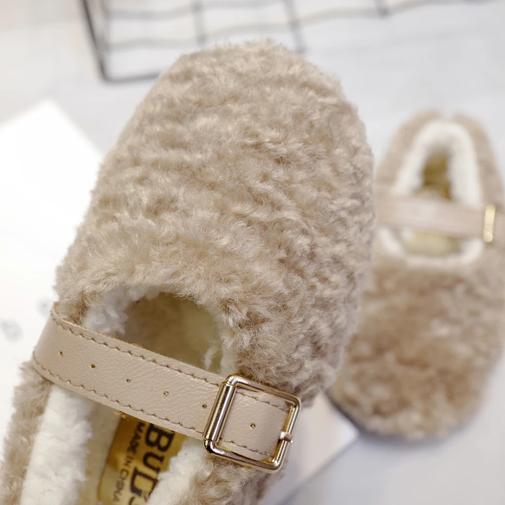 

Add velvet warm cotton shoes