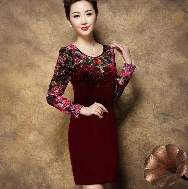 Осень 2020 бархатное платье для женщин среднего возраста плюс размер с длинным