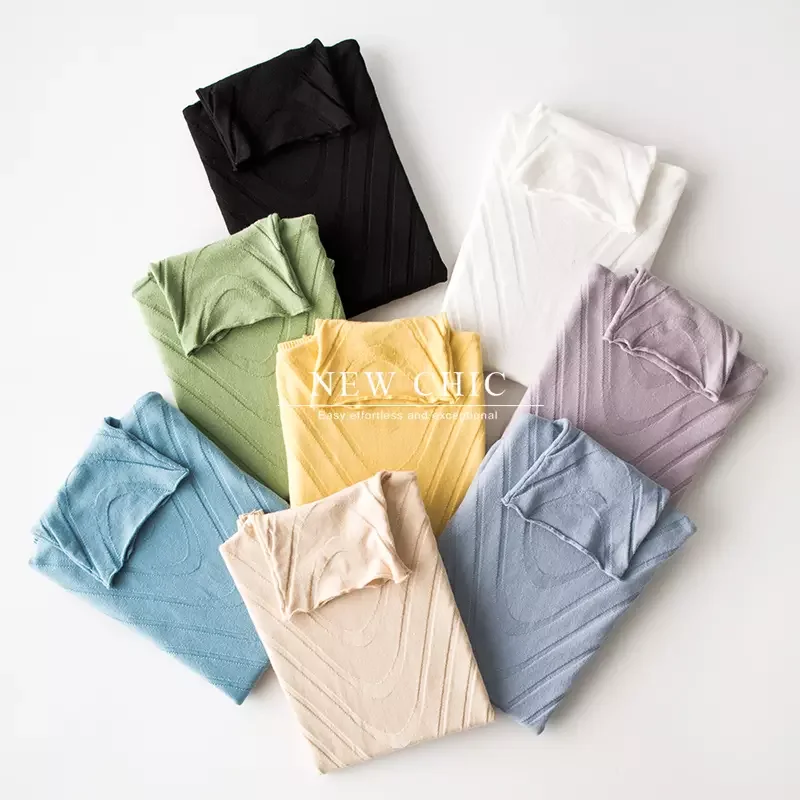 Свитер женский шерстяной с воротником-хомутом Осень-зима 2020 | Женская одежда