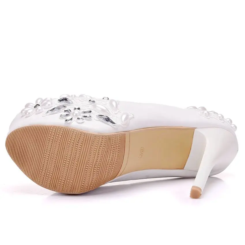 Туфли-лодочки свадебные на высоком каблуке со стразами | Обувь