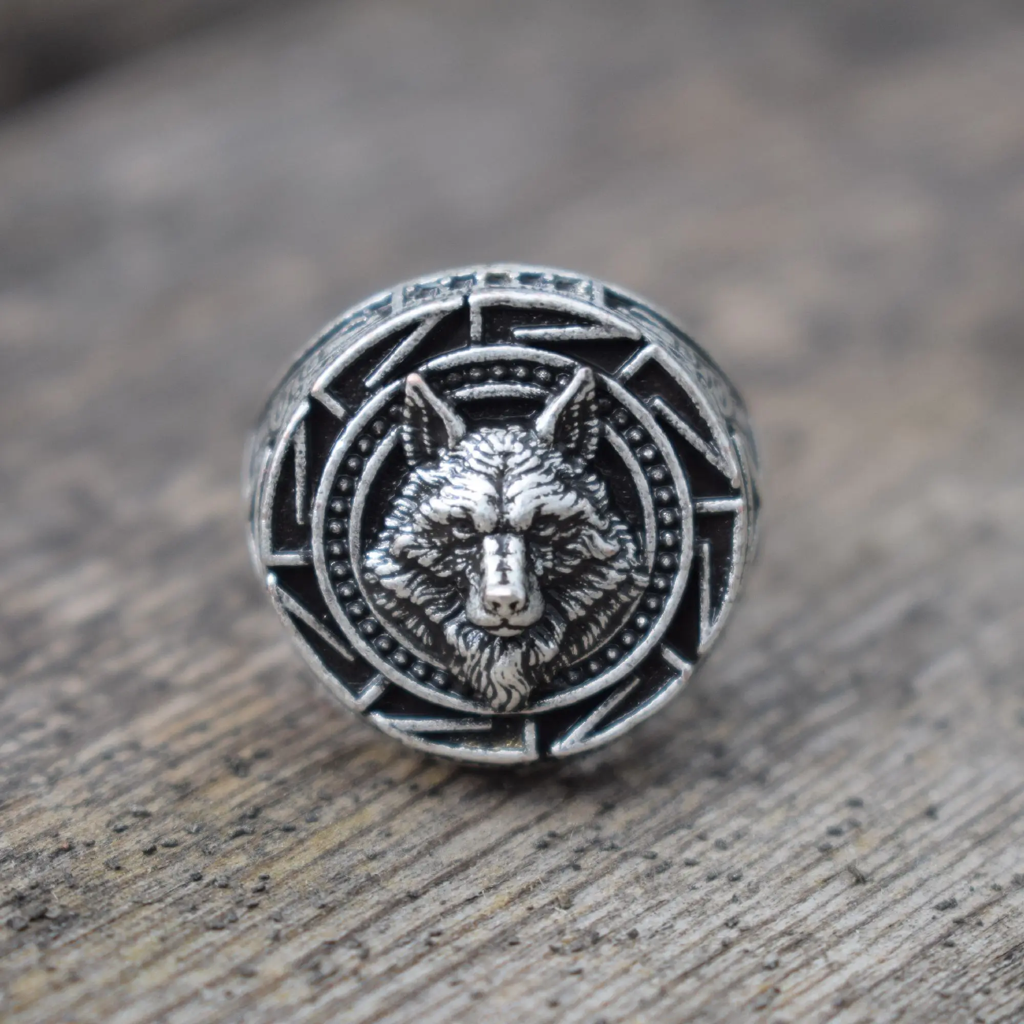 Мужское байкерское кольцо с волком ювелирное изделие в стиле панк 12
