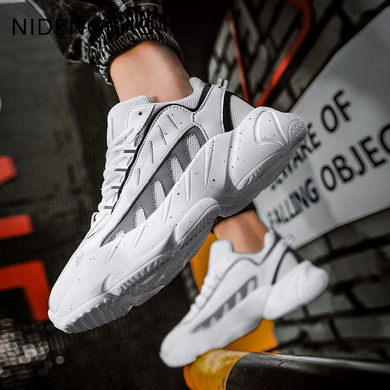Men Chunky Sneakers 2021 Fashion Men's Casual Shoes Height Increasing Thick Sole Male Streetwear Breathable Running Shoes