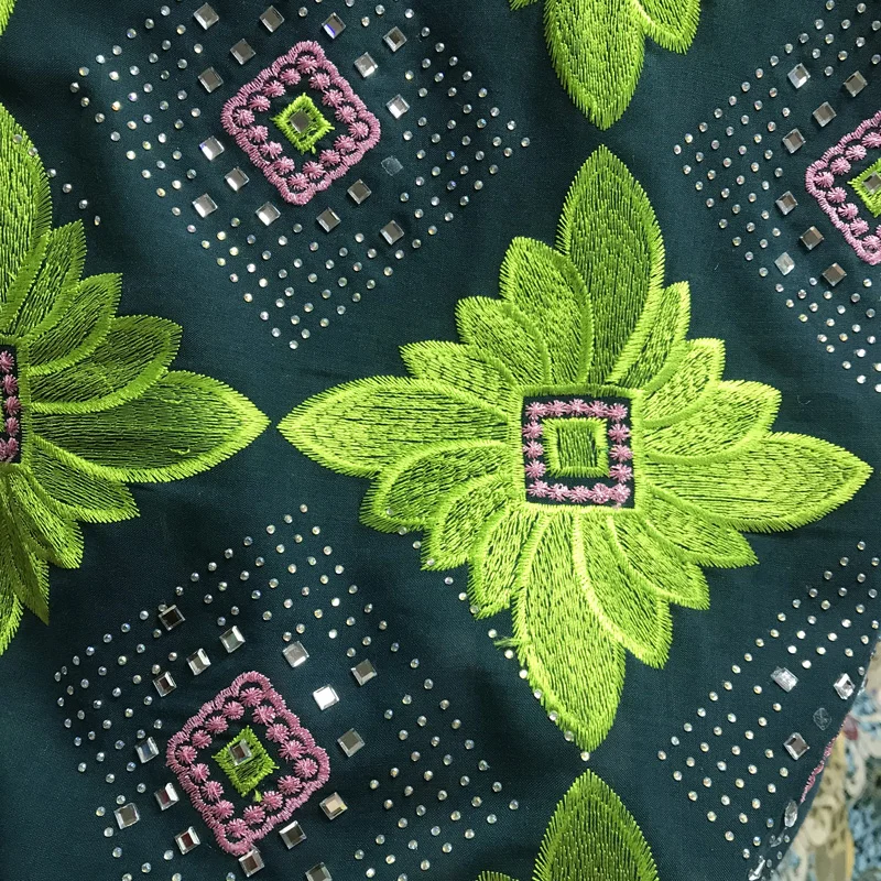 

(5 ярдов/шт) Высококачественная зеленая африканская швейцарская вуаль кружевная ткань с замечательной вышивкой и стразы для вечеринки CLS176
