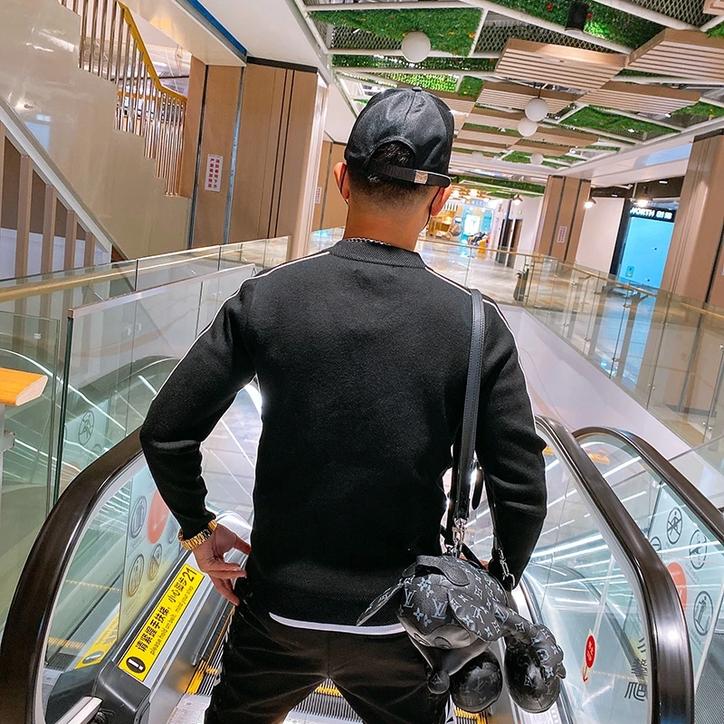 

2021 Europe Autumn And Winter New Men's Fashion Cardigan Personality Zipper Stripes Slim Casual Sweater Businesscoat