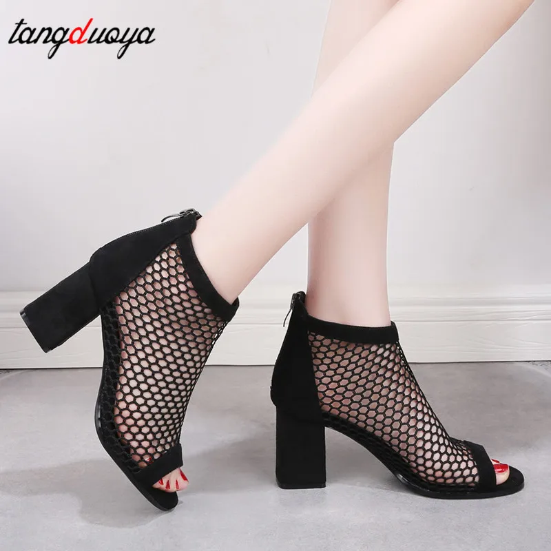 Женские ботинки модные черные летние босоножки привлекательные кружевные