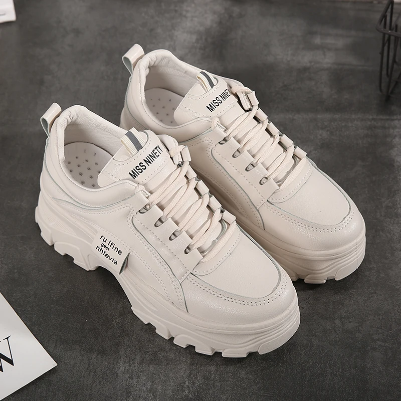 

2021 Women Sneakers Fashion Shoes Spring Trend Casual Flats Sneakers Female New Fashion Comfort White Vulcanized Platform Shoes