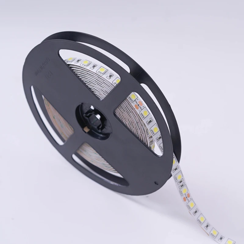 Светодиодная лента 5050 DC24V RGB светодиодный светильник Водонепроницаемая 60LED/M