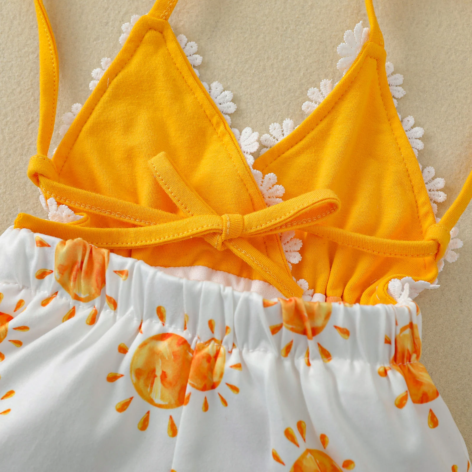 

2021 New Summer 0-4Y Baby Girl Flower Applique Romper Yellow Spaghetti Straps Sun Print V-neck Sleeveless BacklessPlaysuit