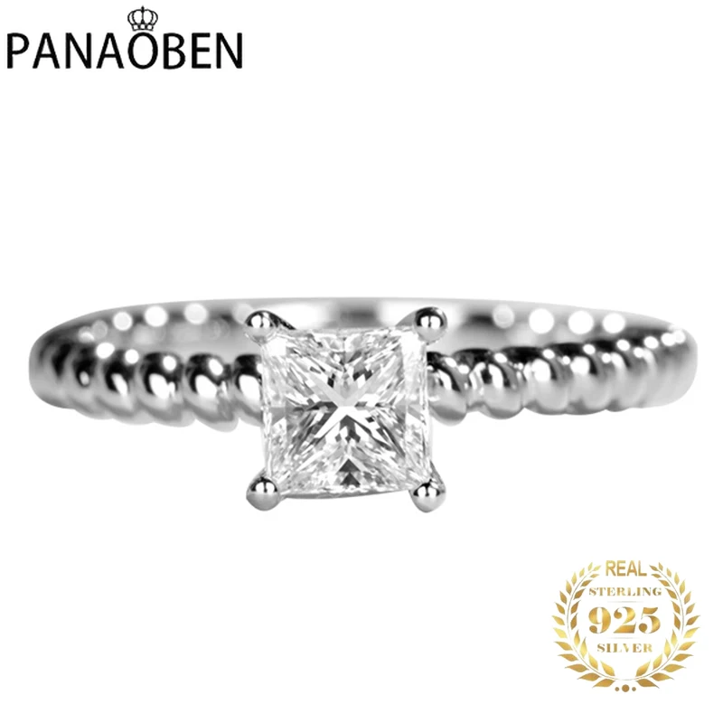 

Женское кольцо из серебра 925 пробы с кристаллами