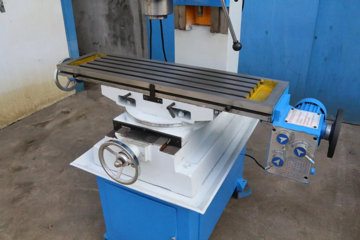 Вертикальный фрезерный станок ZX50C Высококачественный сверлильный и с небольшим