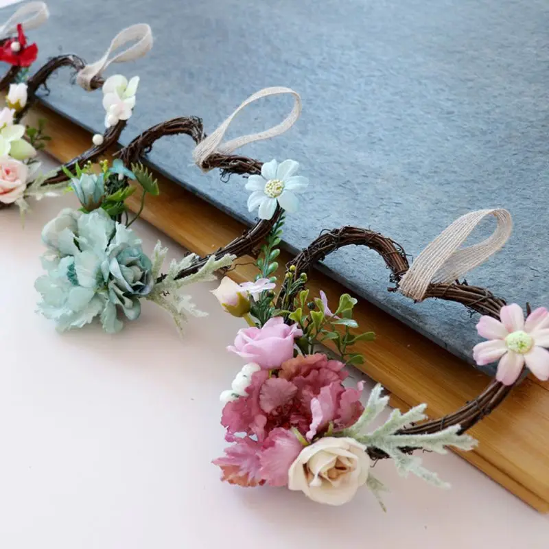 

Heart Shaped Wreath Artificial Flower Romantic Hanging Garland for Wedding Party