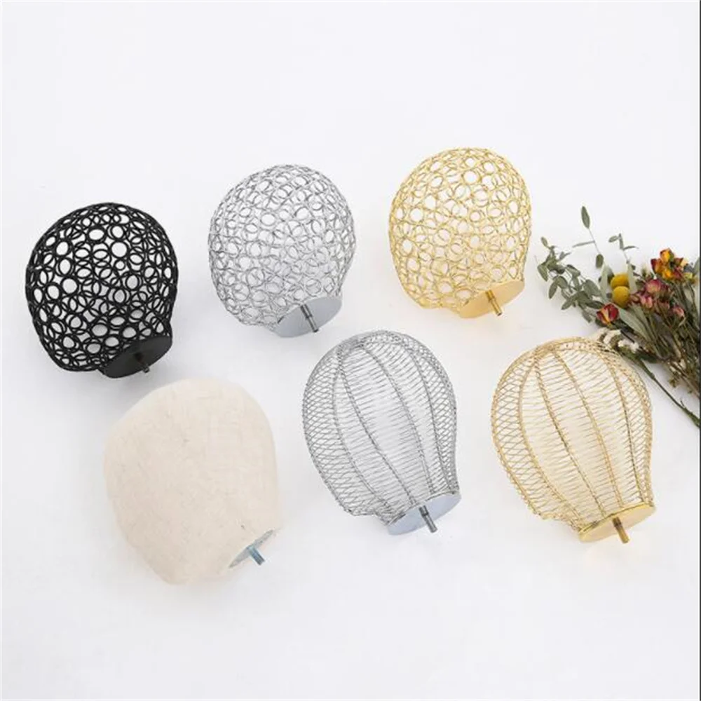 Женский манекен с вырезами декорированная тканью золотистая/Серебристая