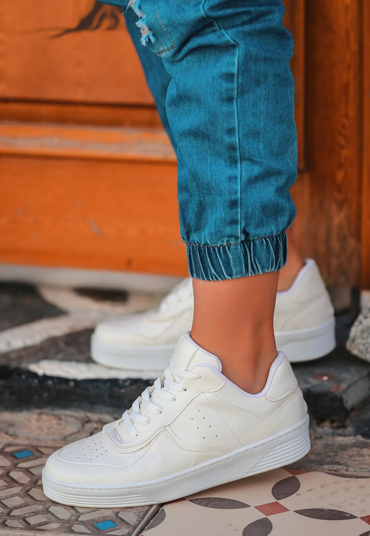 

BveA Store for all seasons casual comfortable daily sports flat outsole lace-up Cixi White leather Lace-Up Sports Shoes