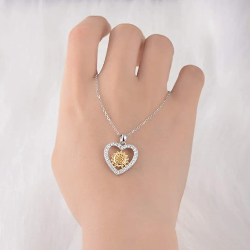 

Fashion Luxury Micro-inlaid Zircon Sunflower Necklace Female Romantic Wedding Jewelry Valentine's Day Jewelry Gift Wholesale