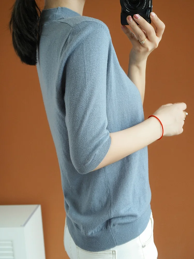 

Half-high collar and five-sleeve pure woolen sweater women's 2020 autumn new sweater women's middle sleeve bottoming shirt