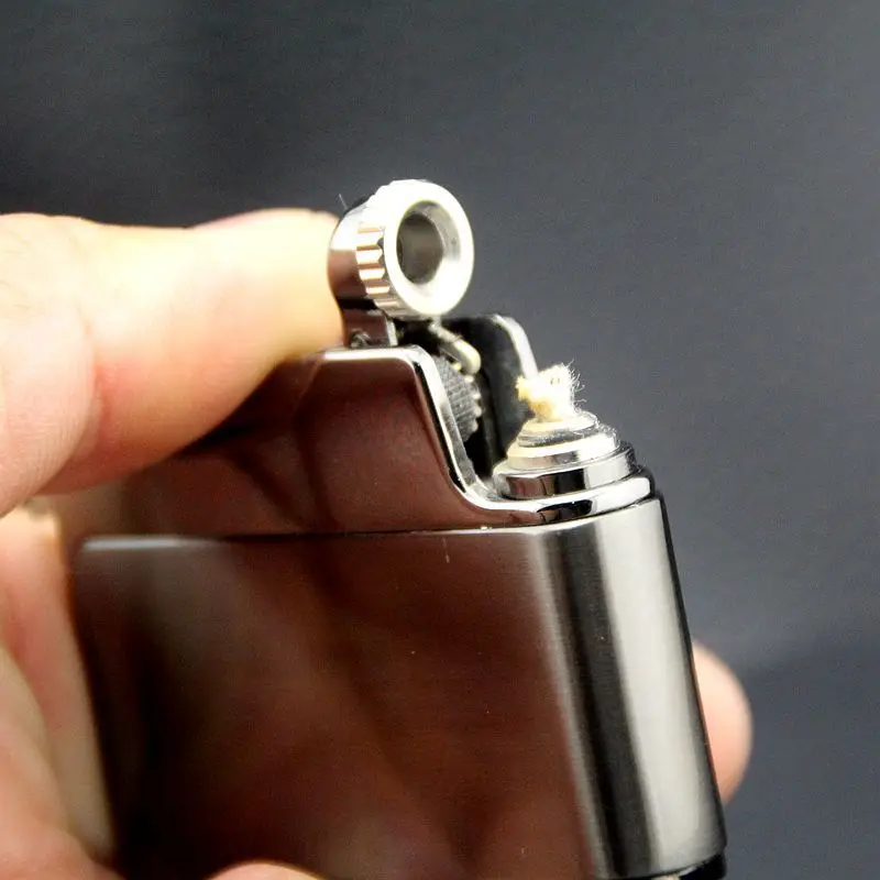 

Classic Boutique Kerosene Lighter Gift for Men Smoking Accessories for Weed Gadgets for Men Retro Fashion Encendedores Creativos