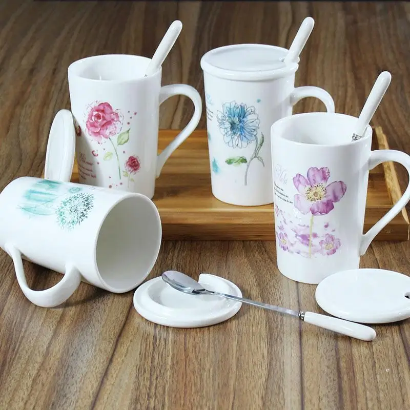 Оригинальная керамическая чашка с крышкой и ложкой модная для пар бытовая кофе