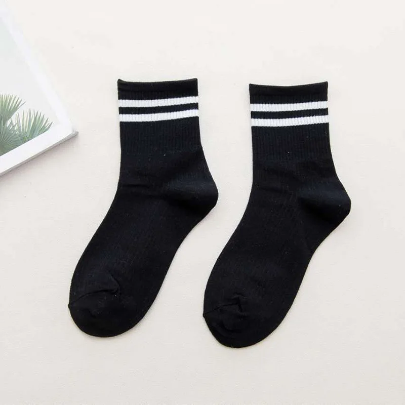 

Funny Cute Japanese High School Girls Cotton Loose Striped Crew Socks Colorful Women Harajuku Designer Retro Short Socks