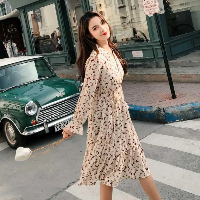 Винтажное шифоновое платье с v-образным вырезом и цветочным принтом женское