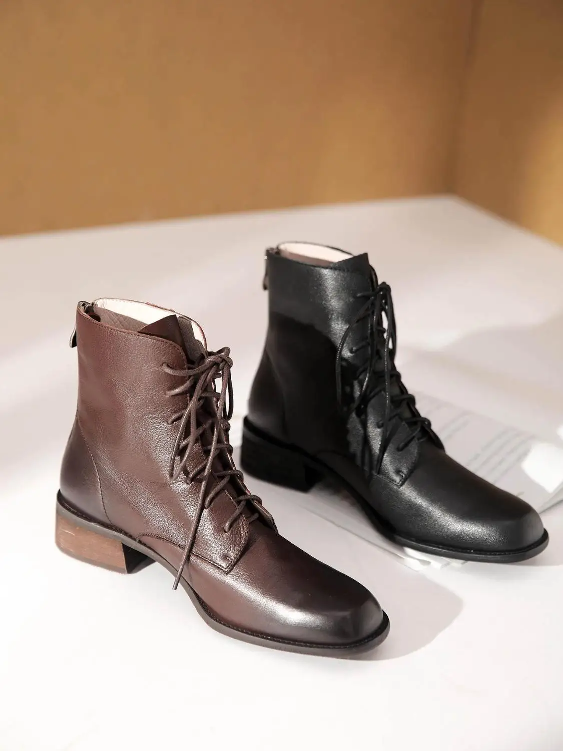 

Lenkisen western boots natural leather vintage handsome cross-tied round toe thick med heel zipper punk fashion ankle boots L68