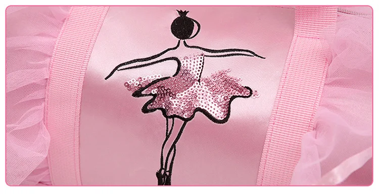 Сумка кружевная для девочек с вышивкой и оборками