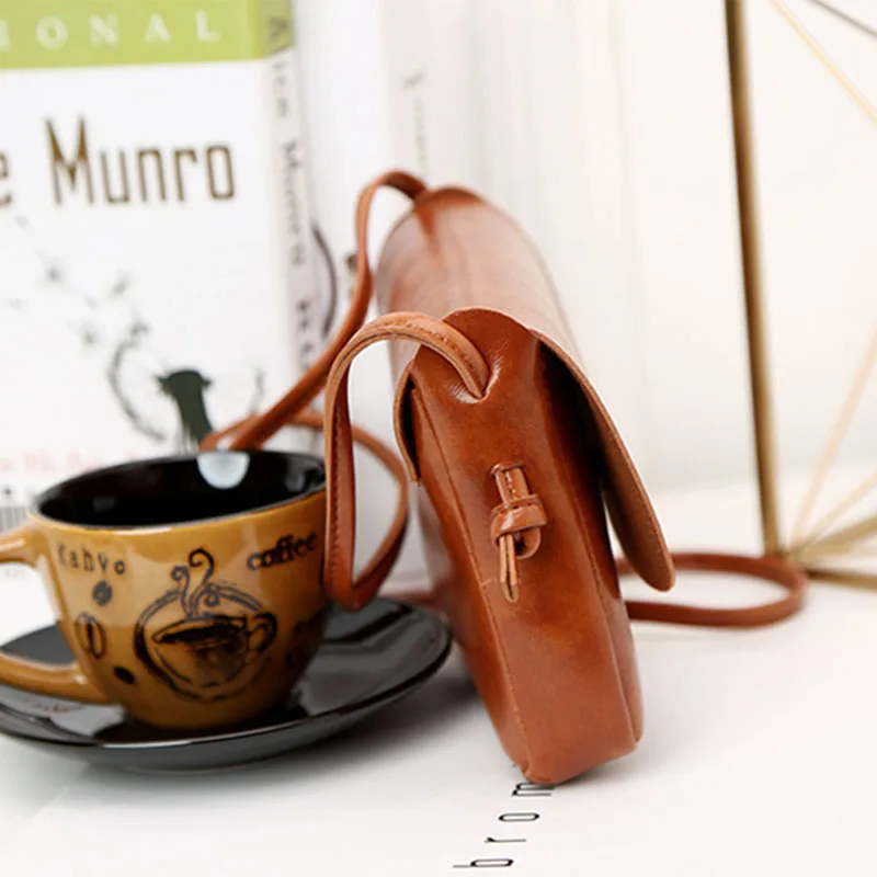 

2020 Women Messenger Bags Designer Super Light Square Single Shoulder Bag Small Flap Bag PU Leather Crossbody Ladies Purses