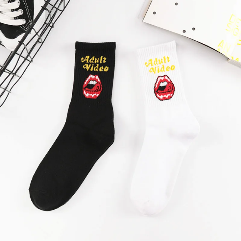 

Skateboard Socks Women Harajuku Europe and America Fashion Lip Tongue Cartoon Cotton Long Crew Sock Men Dropship chaussettes