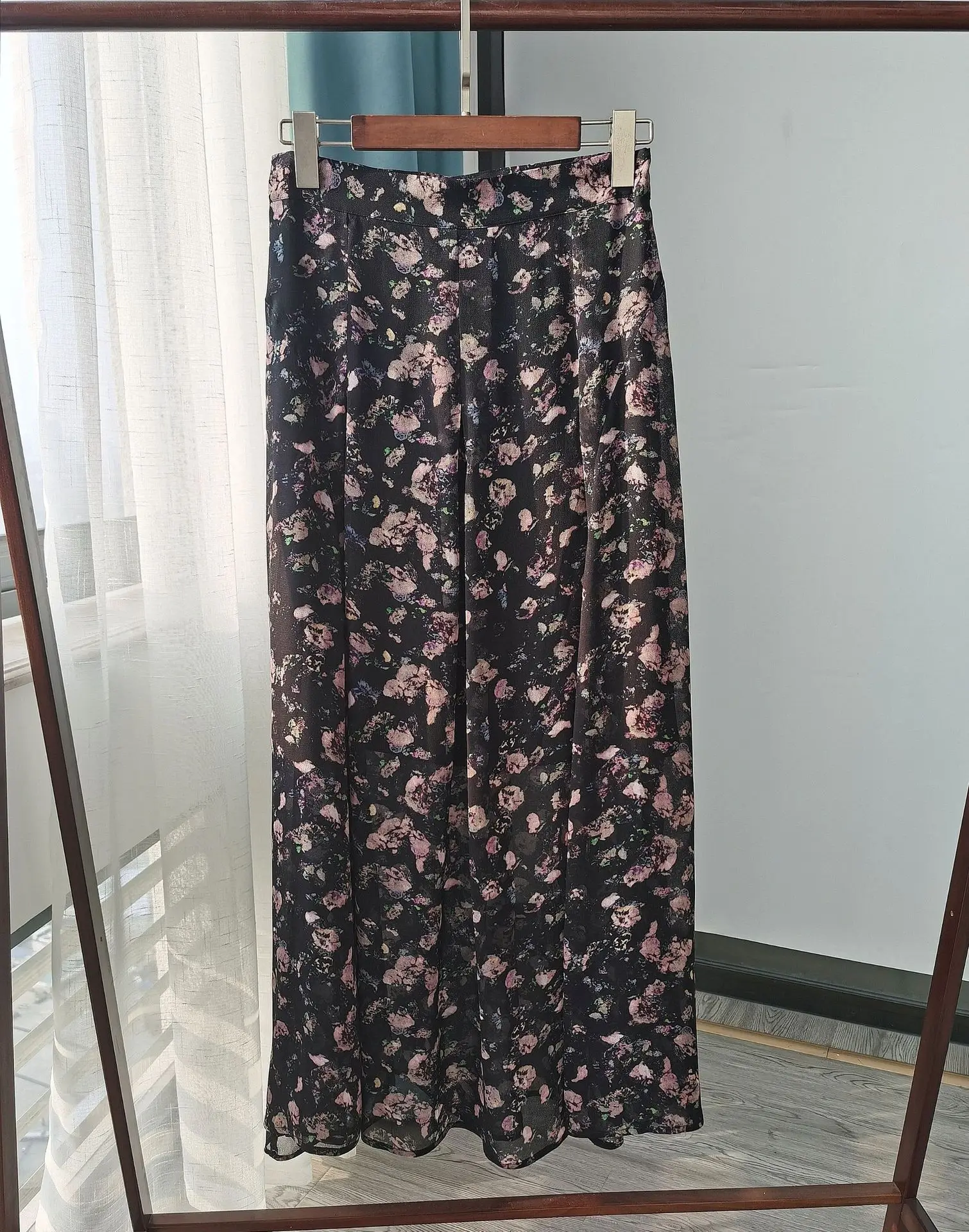 

Evening Flower Printed High Waist A-line Midi Skirt