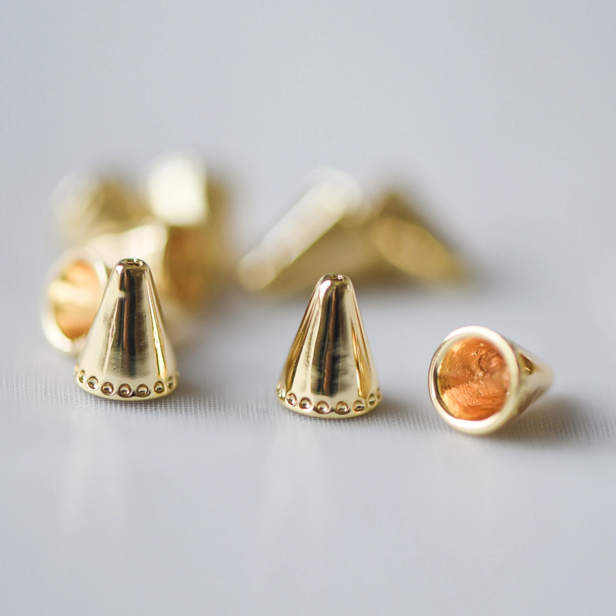 

10pcs Flower Bead Caps, Real Gold Plated Brass, Floral Tassel Caps For DIY Jewelry Findings Accessories (GB-111)