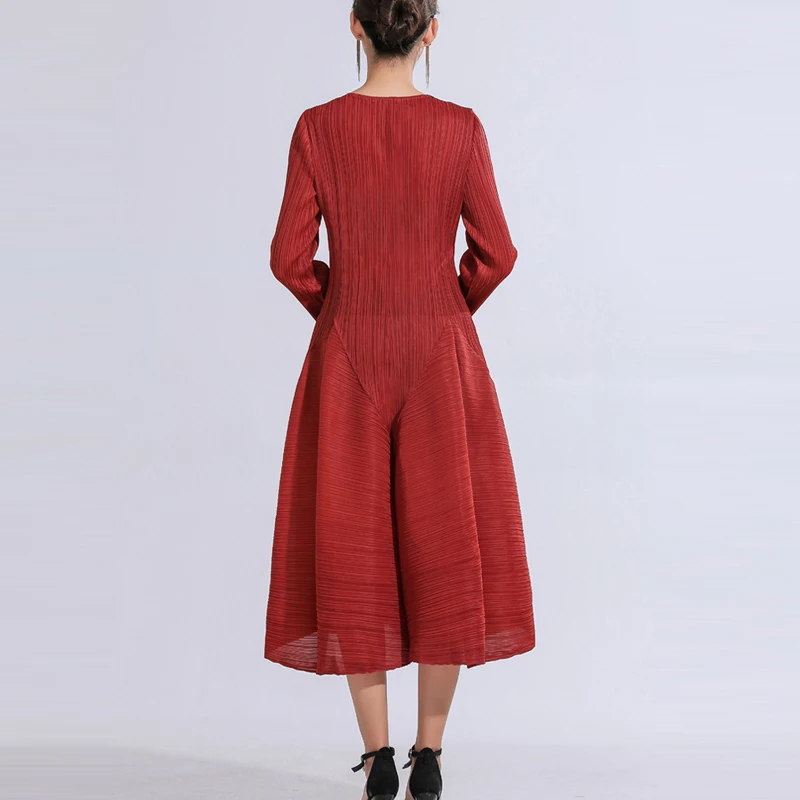 Changpleat Весенние новые женские платья Miyak плиссированные модные однотонные с o-образным вырезом солидные Большие размеры с длинным рукавом женское платье D8980