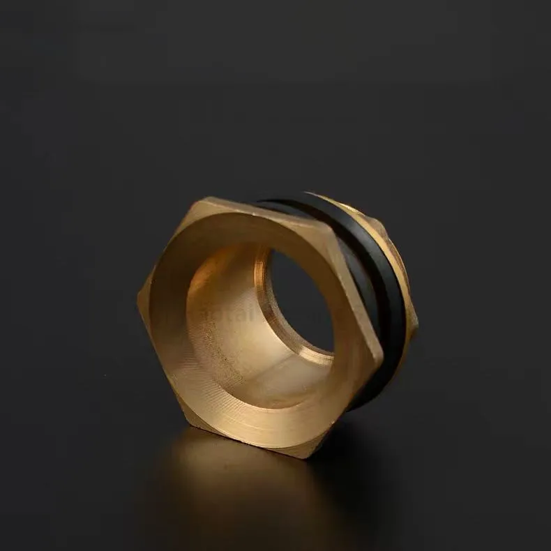 Латунный внутренний и наружный проводной резервуар для воды сливное отверстие 1/2